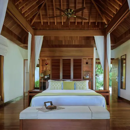Baros Maldives Hotel Male Exterior photo
